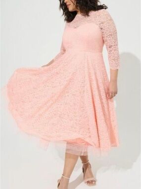 torrid Peach Pink Lace Midi Dress with Three-Quarter Sleeves